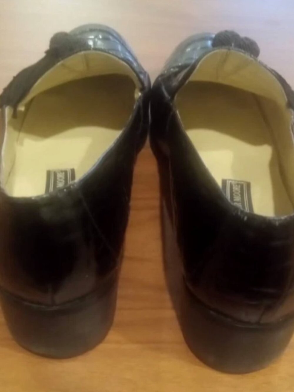 Jennifer Moore Croc Embossed Leather Loafer With Tassel US 9 W - Picture 2 of 7